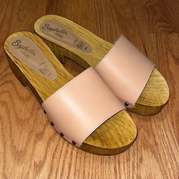Seychelles Marine Layer Clog Sandal in Vachetta - Picture 4 of 12